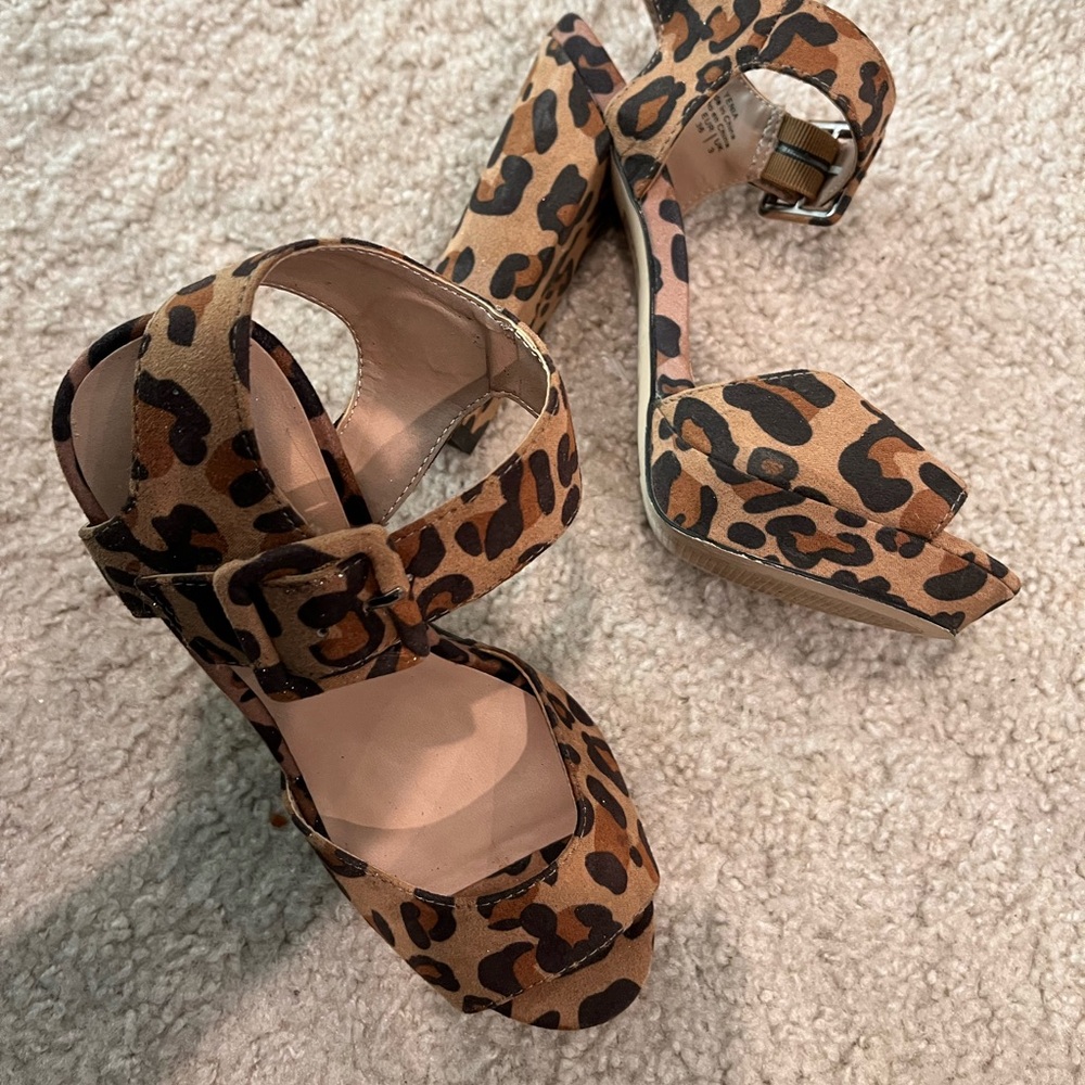 Leopard Print Platform Block Heel Sandals - Brown - Picture 5 of 8